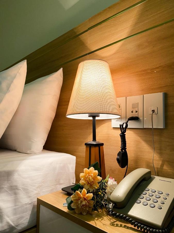 Olwen Hotel 芽庄 外观 照片